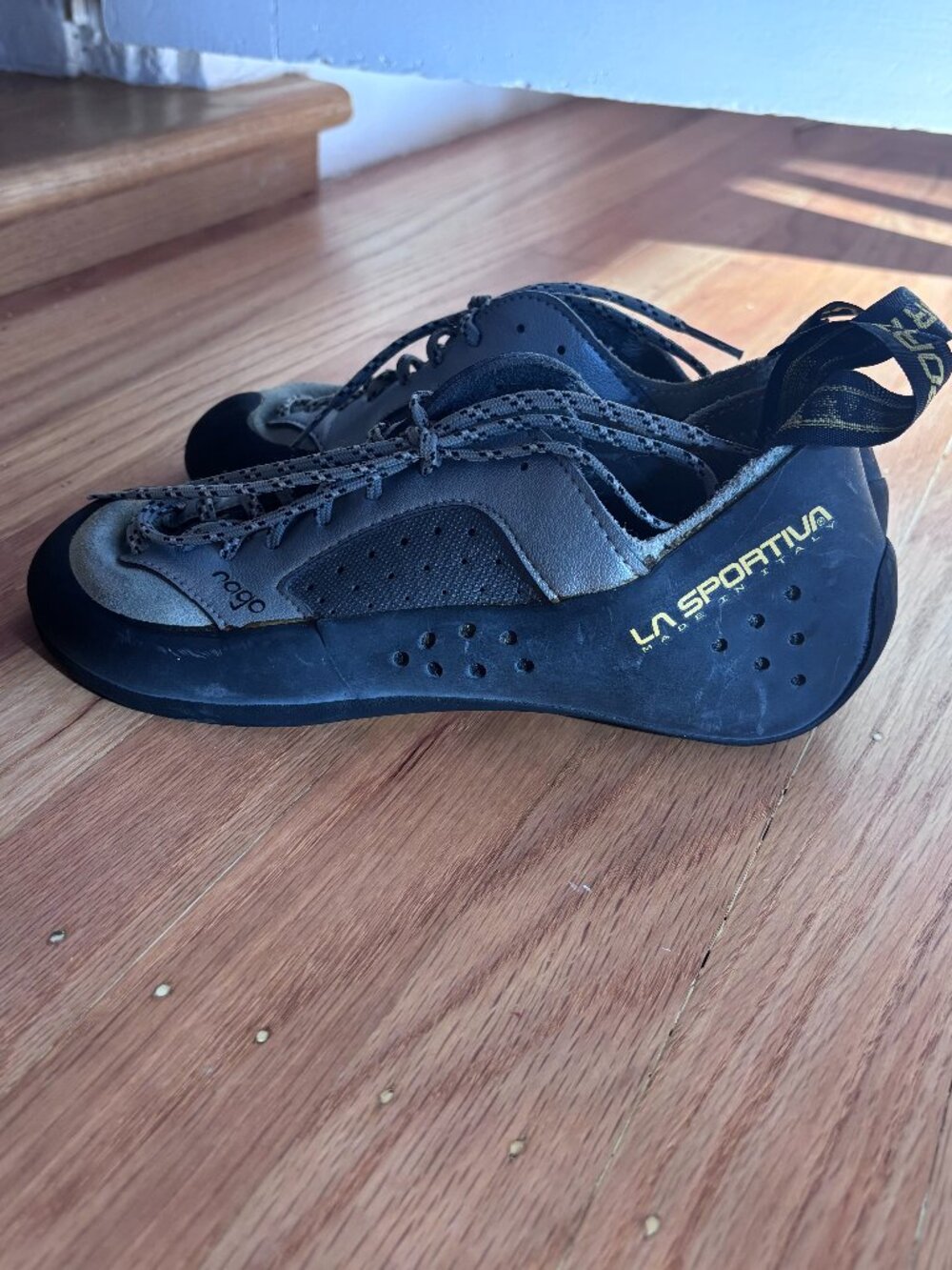 La Sportiva Nago Climbing Shoes Womens size 7